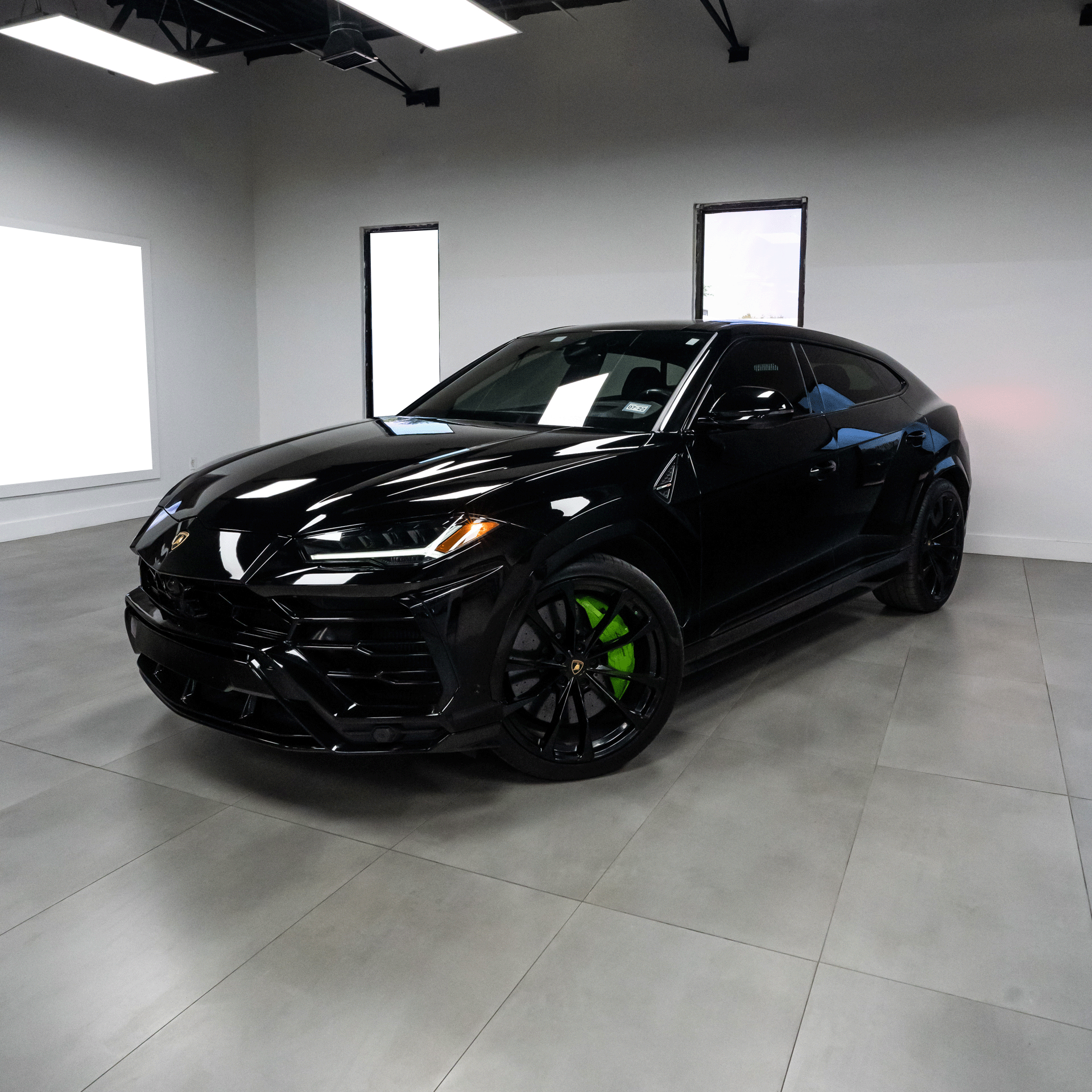 The Lamborghini Urus is a perfect balance of luxury and performance. The 2021 model of this SUV is one of the most attractive and premium SUVs on the market, and it will undoubtedly make any driver feel like a VIP. This vehicle has a top speed of 190 mph and a 0-60 time of 3.6 seconds, making it engineered for speed as well as pleasure. The Urus isn't only gorgeous; it's also powerful (and extremely expensive). As a workhorse of an SUV, with impressive handling and braking that will make even the most experienced drivers feel like kids again. The Lamborghini Urus is the ideal automobile for you, whether you're searching for a stunning showcase or a capable off-roader to go racing.