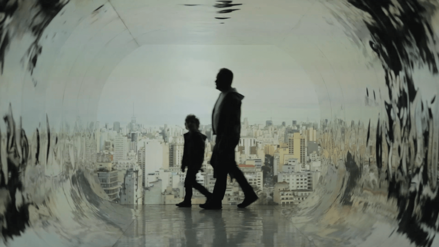 Luz e Arte: Reflexão e Emissão