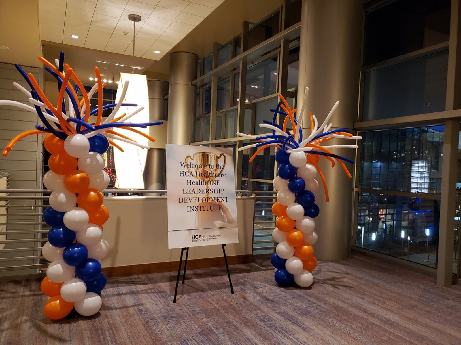 Firework Topper Spiral Balloon Column