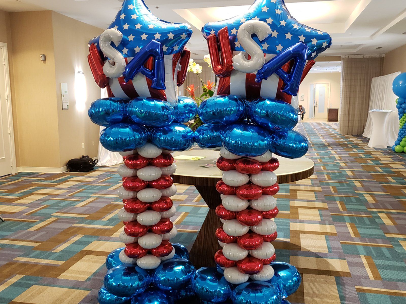 Magic Arch Balloon Columns