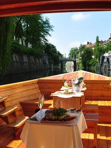 Ljubljanica Boat Tour
