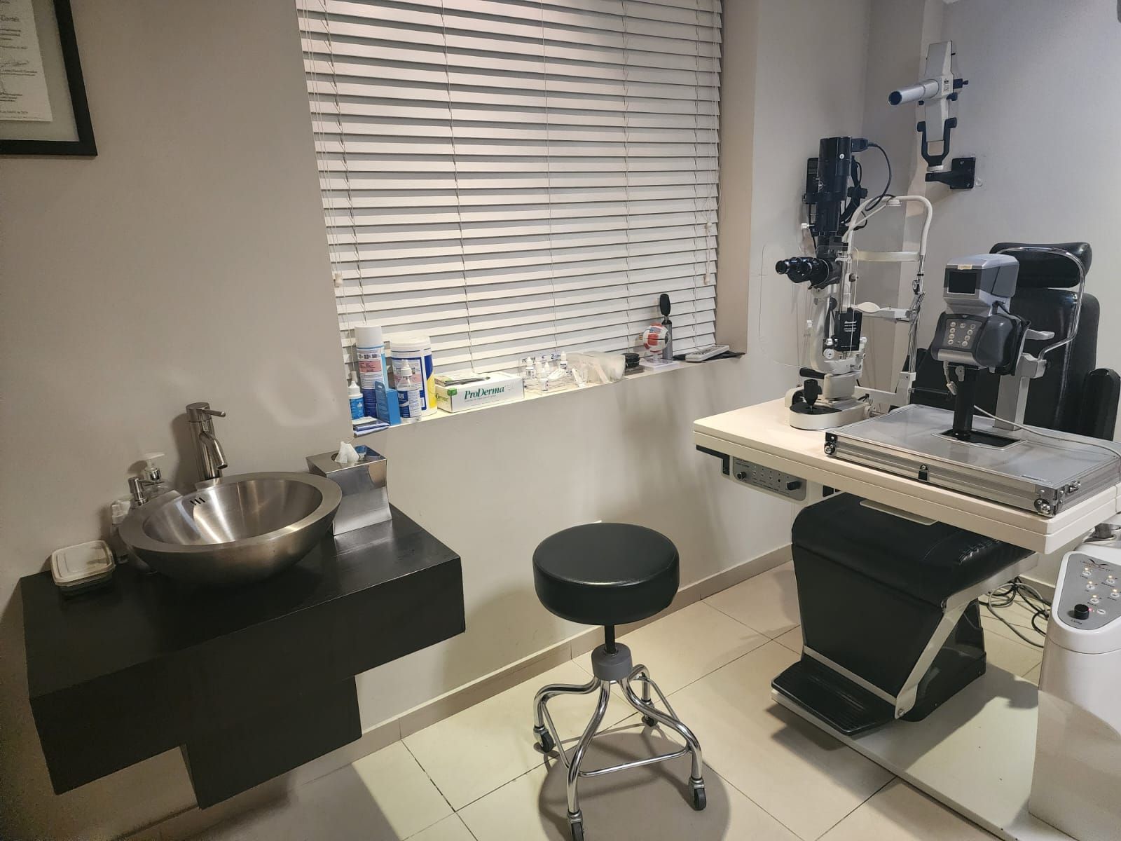 DR. RICARDO RAMOS - Atienda sus ojos