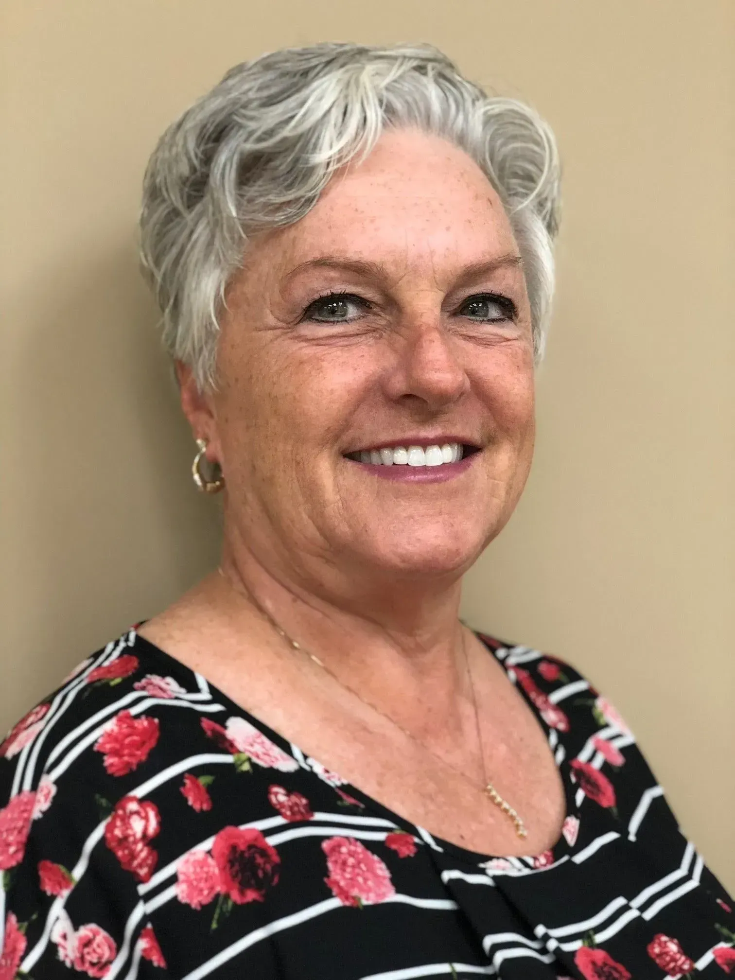 Vicci, Office Coordinator