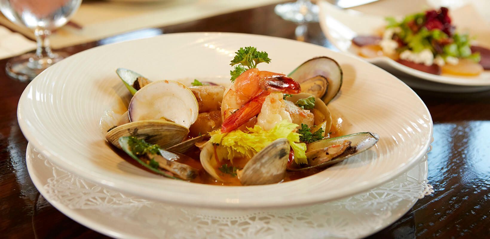 Dining & Social Events