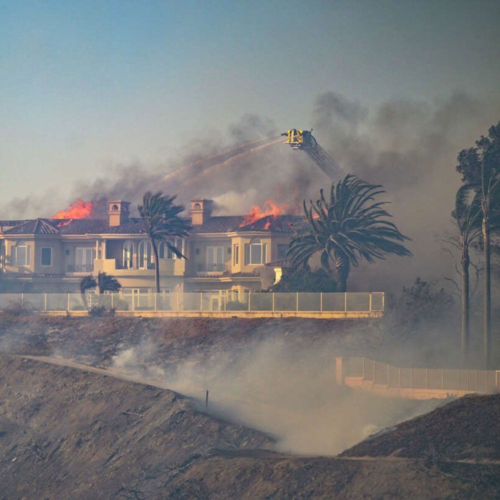 fires House on fire