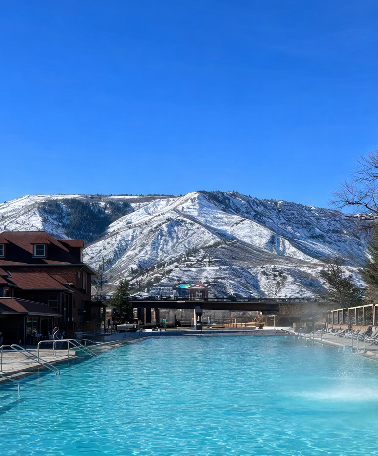 Hot springs in Glenwood Springs, CO Hot springs in Glenwood Springs, CO