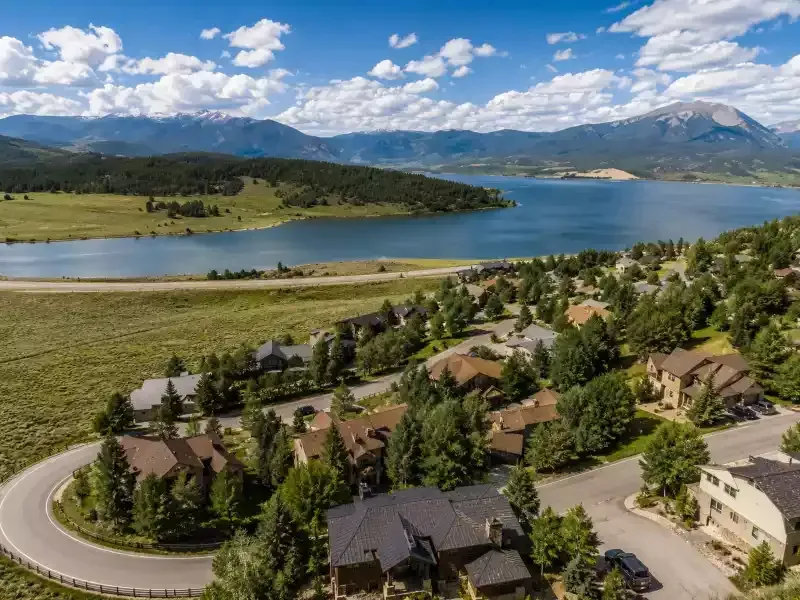 Sage Creek Canyon Neighborhood in Silverthorne, Colorado