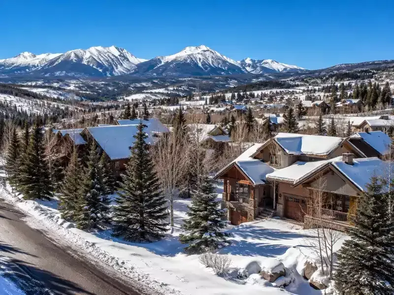 Silverthorne Heights Neighborhood in Silverthorne, Colorado