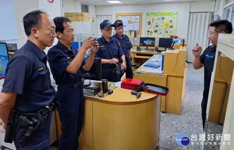 TOP HI-TECH CO.,LTD. donates AED to Baihe Police Precinct, Tainan