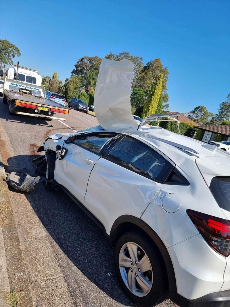White SUV Crash and Towing — Trade & General Towing in Maitland, NSW