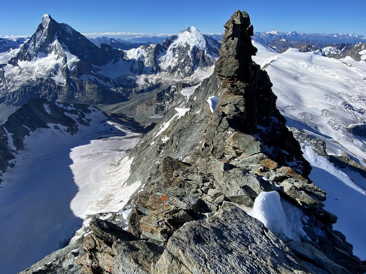 Dent Blanche, Bergsteigen