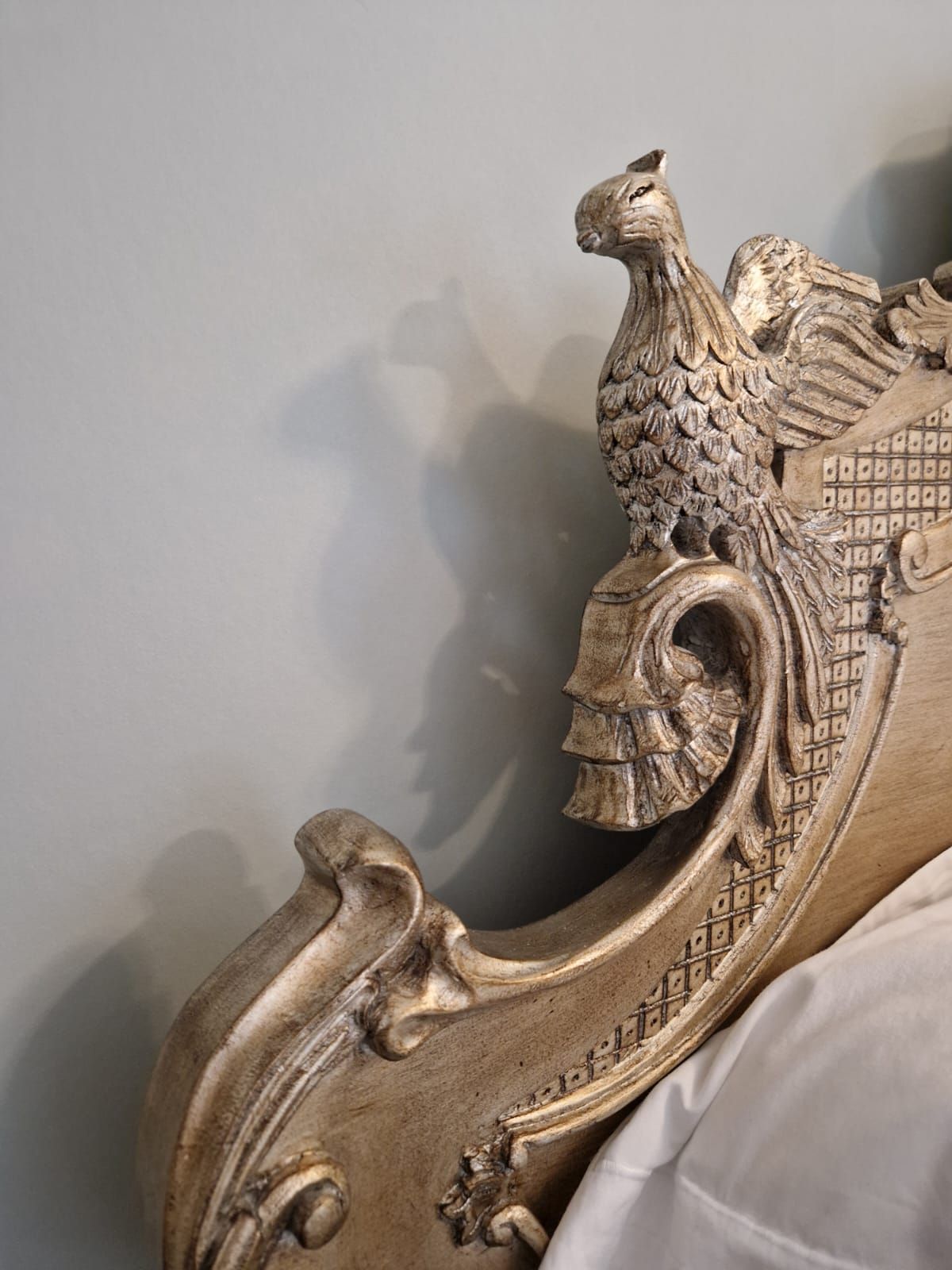 luxury-master bedroom-new forst-copperdoor-interior-design