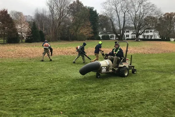 lawn maintenance easton ct