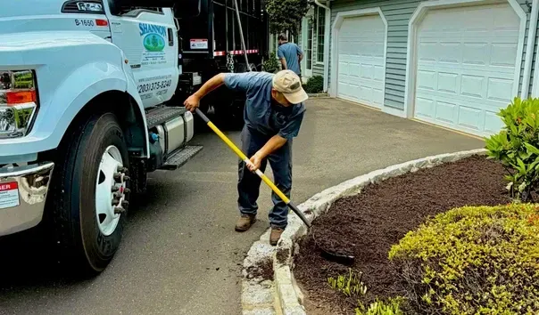 mulch installation for planting beds in stratford ct