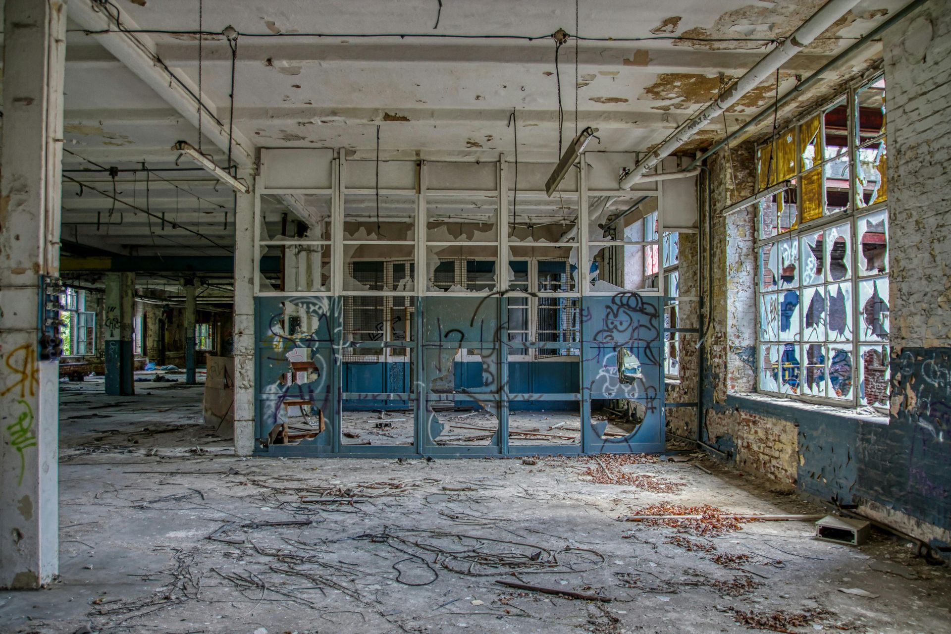 An Abandoned Building With A Lot Of Windows — Australian Asbestos Management Pty Ltd In Kunda Park, QLD