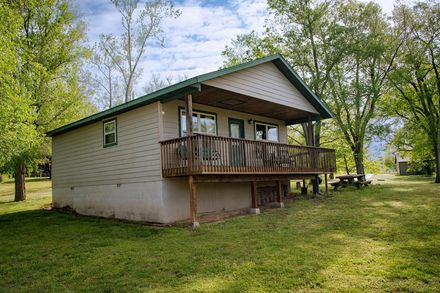 Cabin Rental lakefront