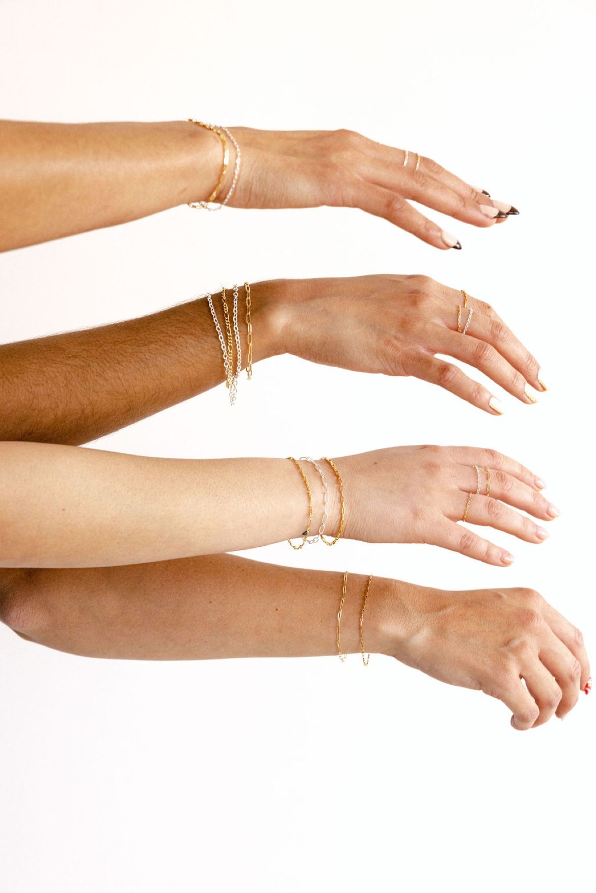Friends with linked bracelets - Linked Luxe permanent jewelry party