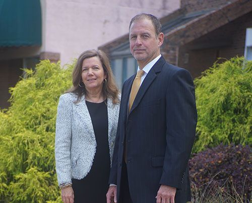 Man & Woman Lawyer — Greenwood, SC — Ayers, Smithdeal & Bettis, PC. Attorneys at Law Man & Woman Lawyer — Greenwood, SC — Ayers, Smithdeal & Bettis, PC. Attorneys at Law
