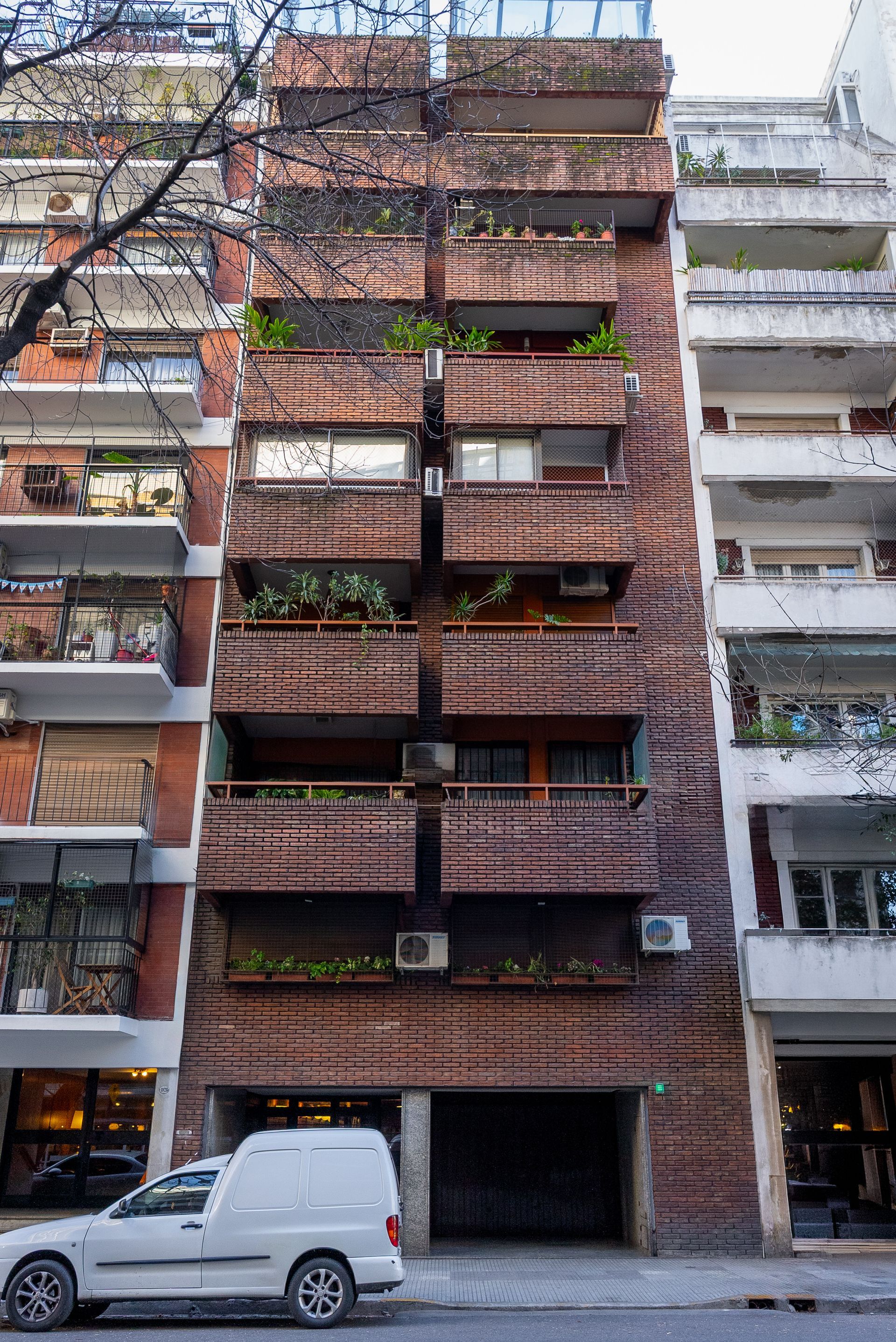 Recoleta, en Venta, 3 Dorm, Reciclado, Cochera en PB.