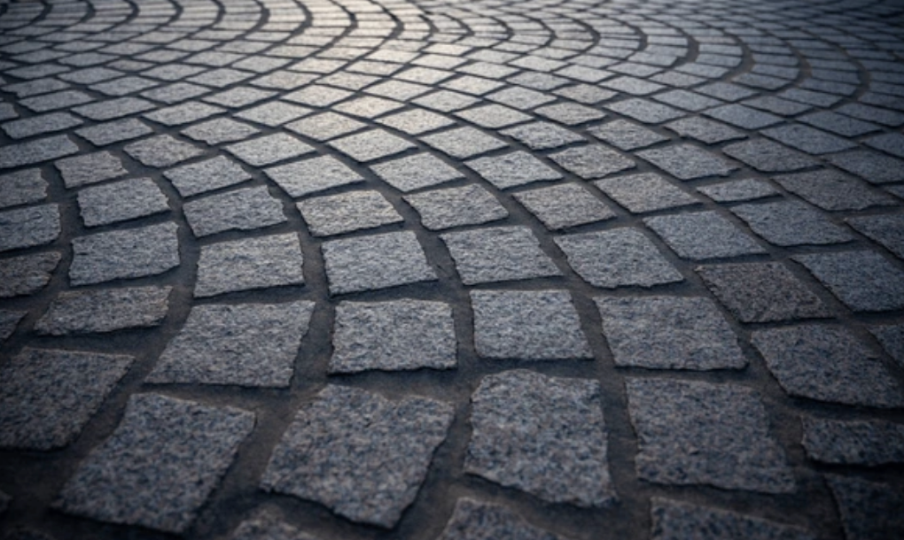 Cobblestone Walkways and Driveways