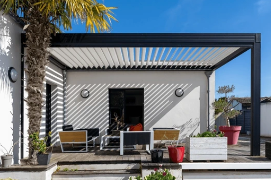 metal awning