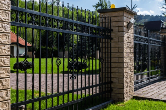 custom metal gate