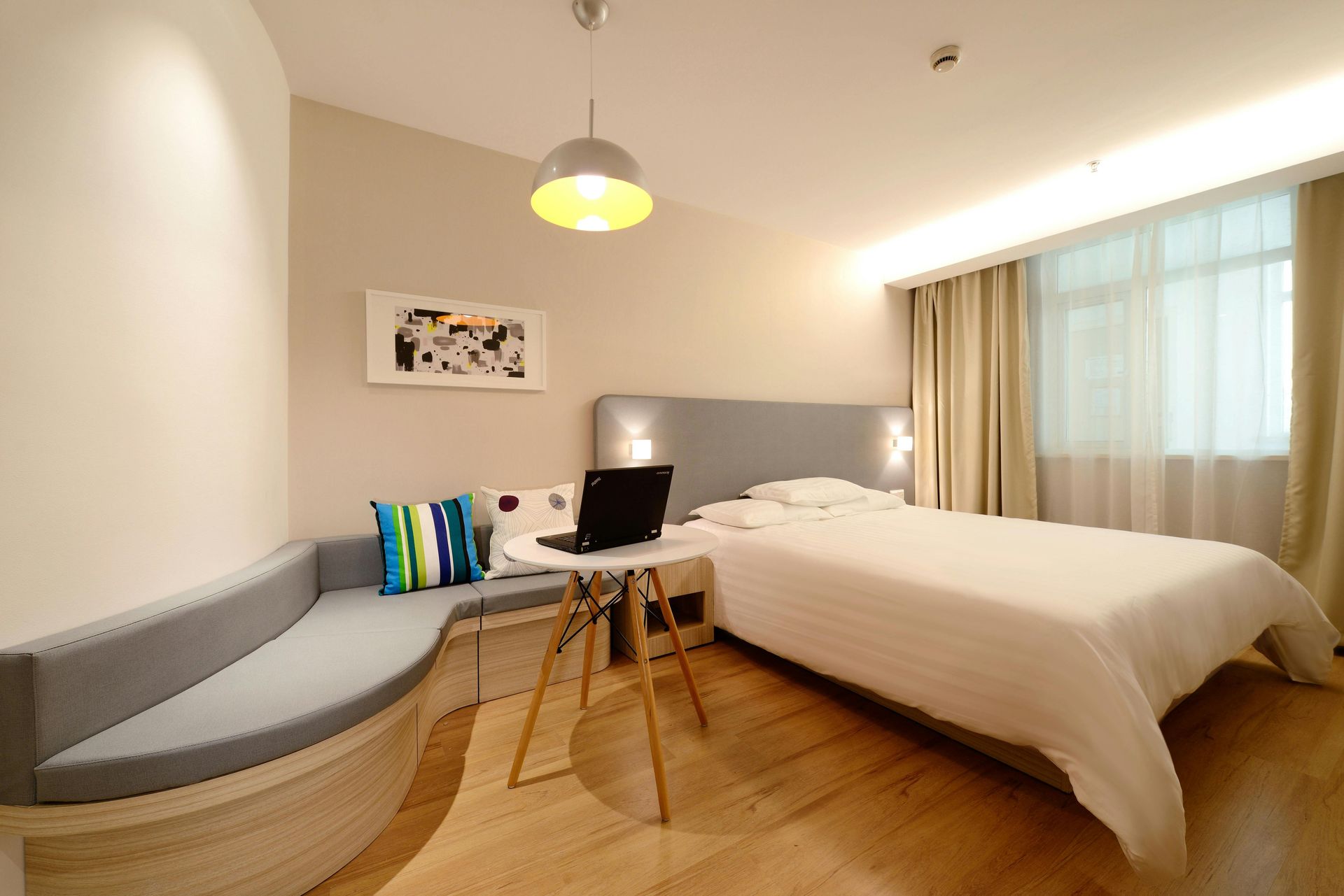 bedroom remodeling,remodel bedroom,