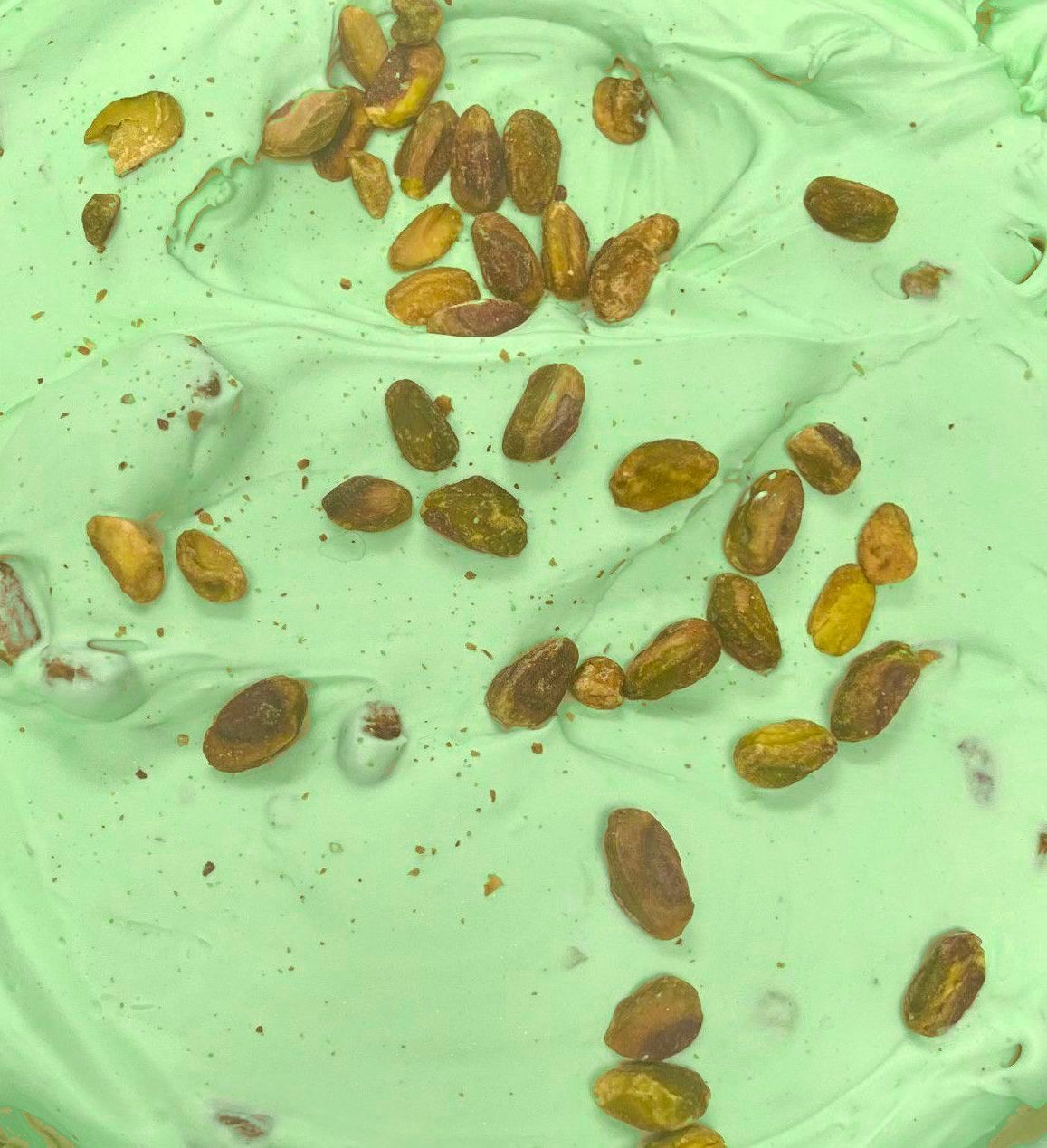 Pistachio homemade ice cream