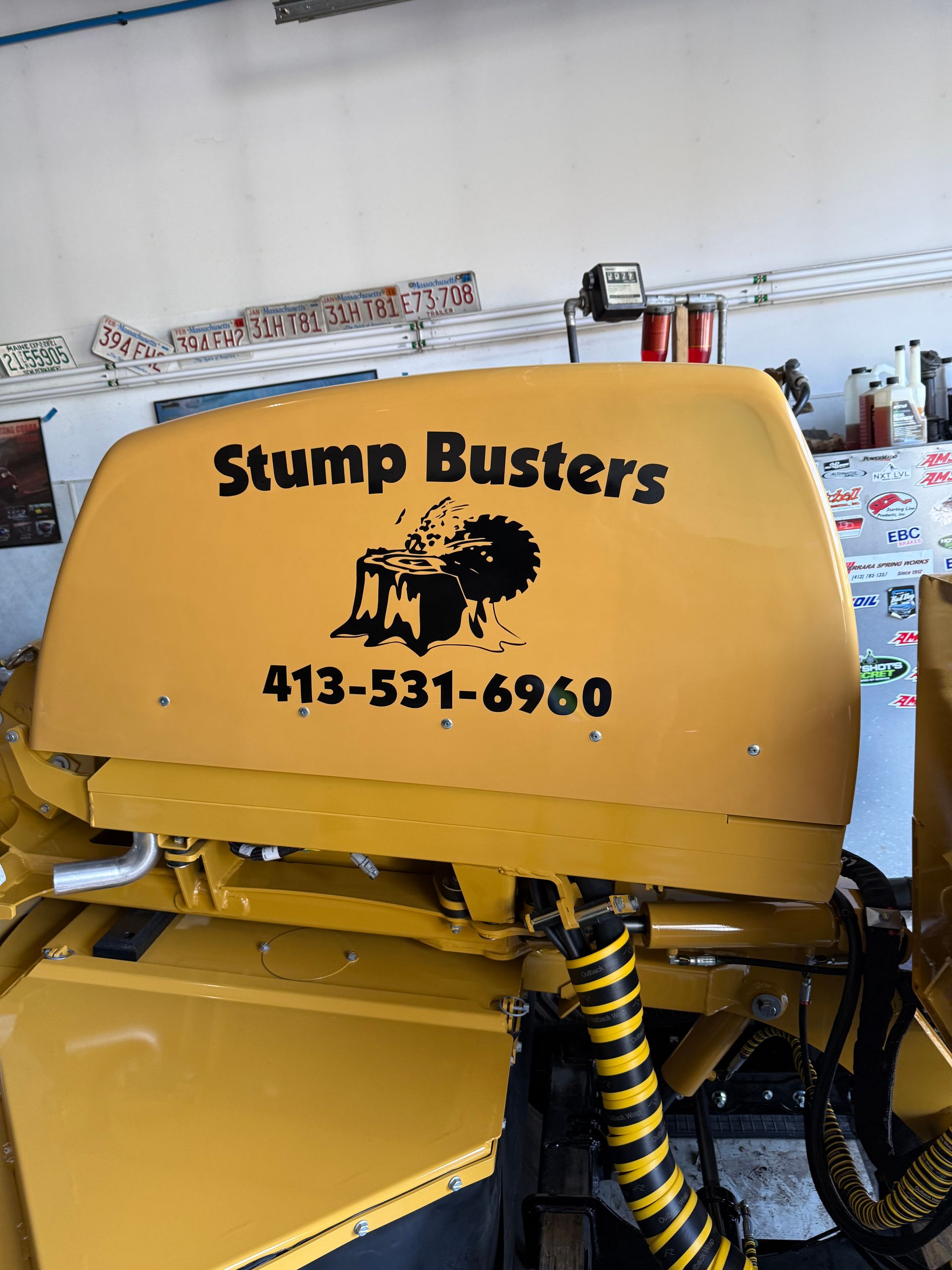 Yellow stump grinder with 