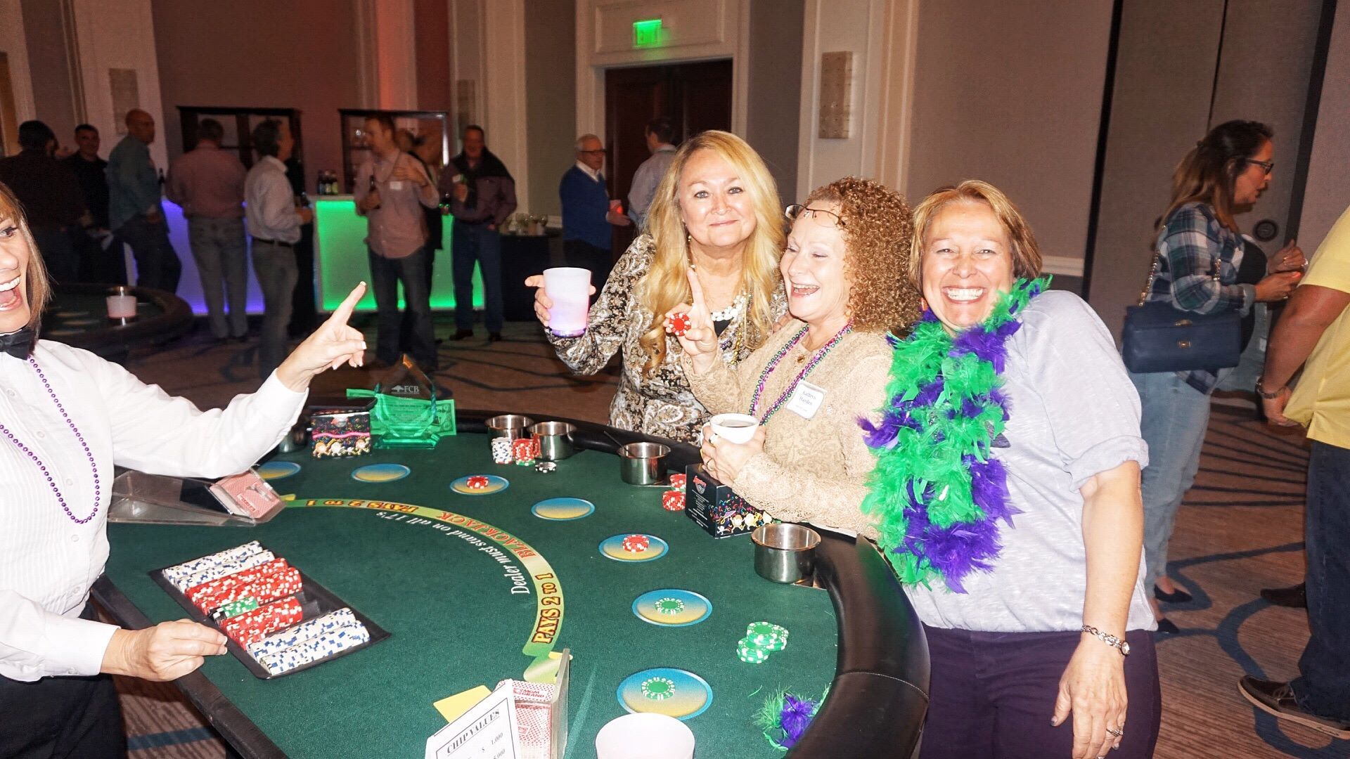 Blackjack fun with a Mardi Gras theme. 