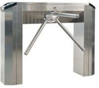 Tornello in acciaio inox con due bracci oscillanti per ingresso interno.