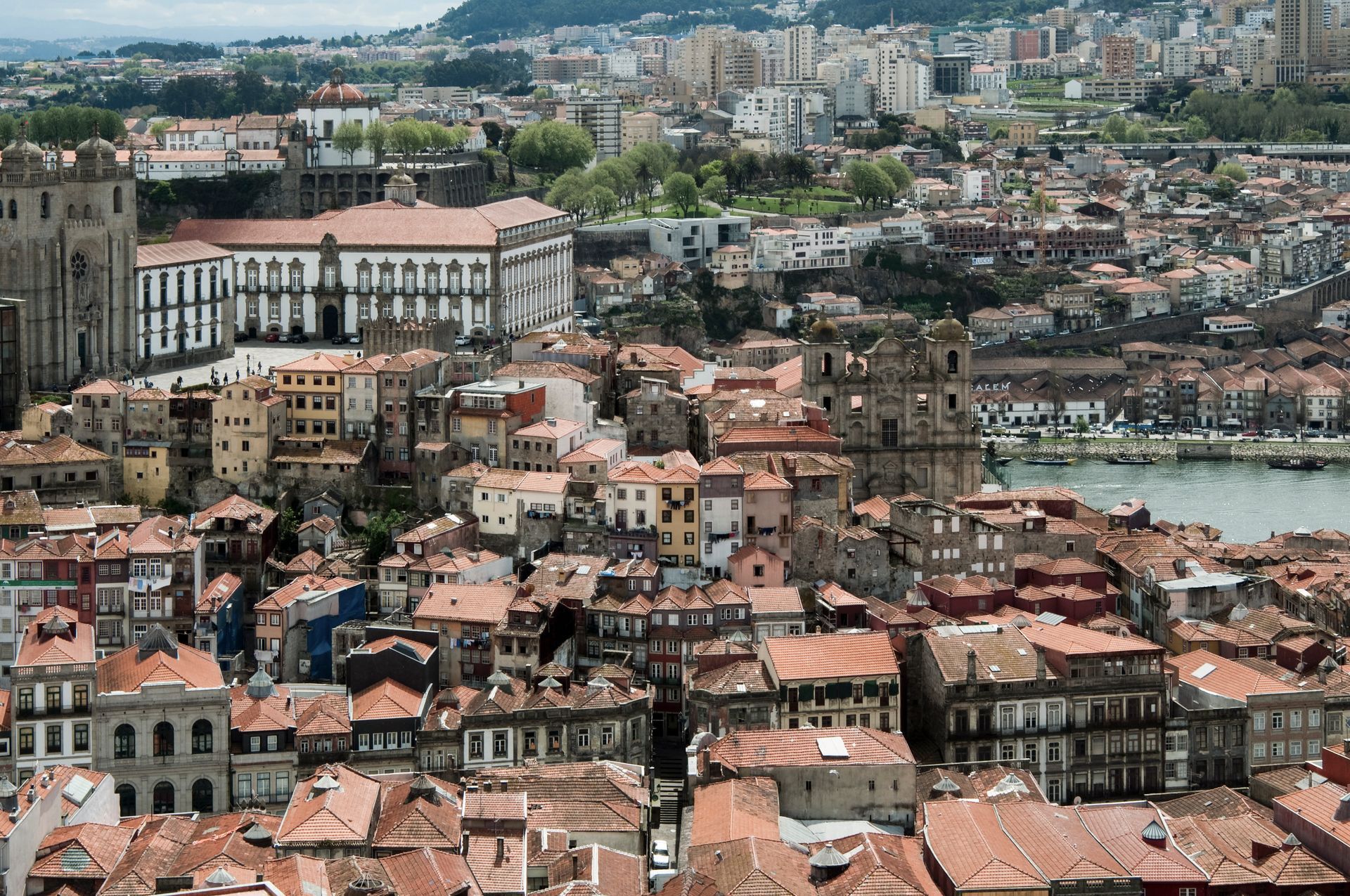 Investimentos imobiliários rentáveis com a Invicta Park Capital.