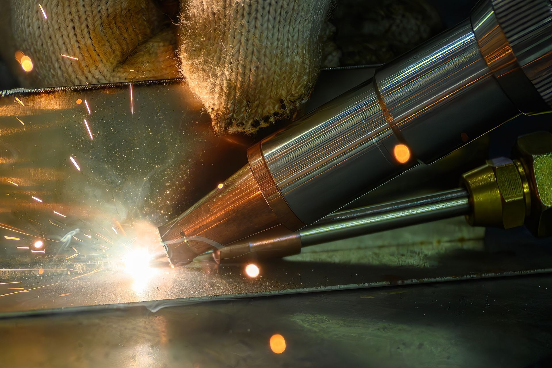 Welding a metal
