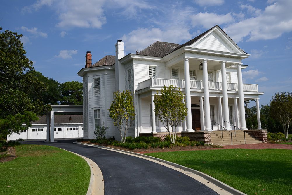 Photo of the exterior of The Big House in Ruston Louisiana