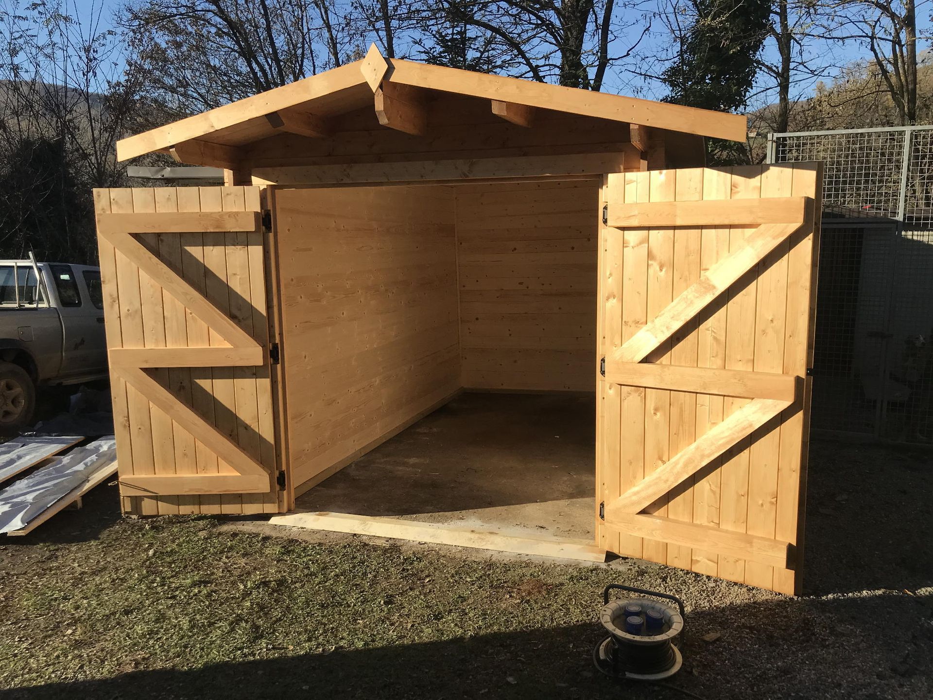 casetta in legno aperta