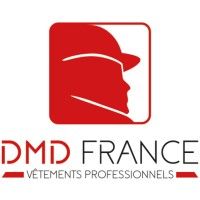 Logo rouge et blanc de DMD France avec la silhouette d'un ouvrier portant un casque de chantier.