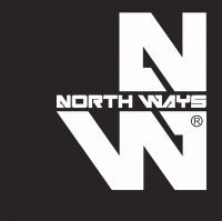 Logo blanc « NW », avec le texte « NORTH WAYS » sur fond noir.