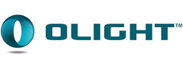Logo Olight avec un « O » bleu stylisé et le nom de la marque en caractères turquoise, « OLIGHT™ ».