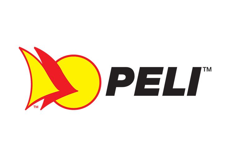 Logo de la marque Peli : cercle jaune avec des formes stylisées rouges et jaunes ressemblant à des ailes ; texte noir « PELI™ ».