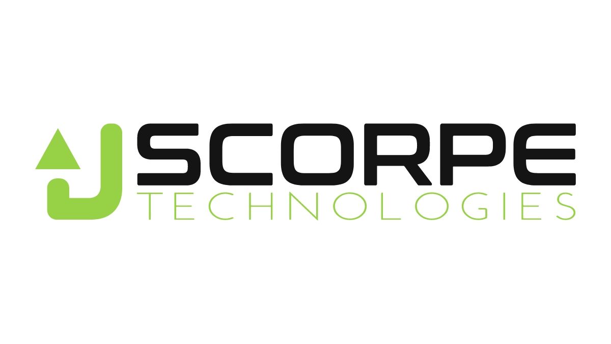 Logo de Scorpe Technologies, vert et noir. Flèche verte pointant vers le haut à l'intérieur d'un « J », puis « SCORPE TECHNOLOGIES ».