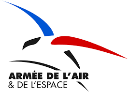 Logo de l'Armée de l'Air et de l'Espace française : un oiseau stylisé aux ailes bleues, blanches et rouges, sur le texte « ARMÉE DE L'AIR & DE L'ESPACE ».