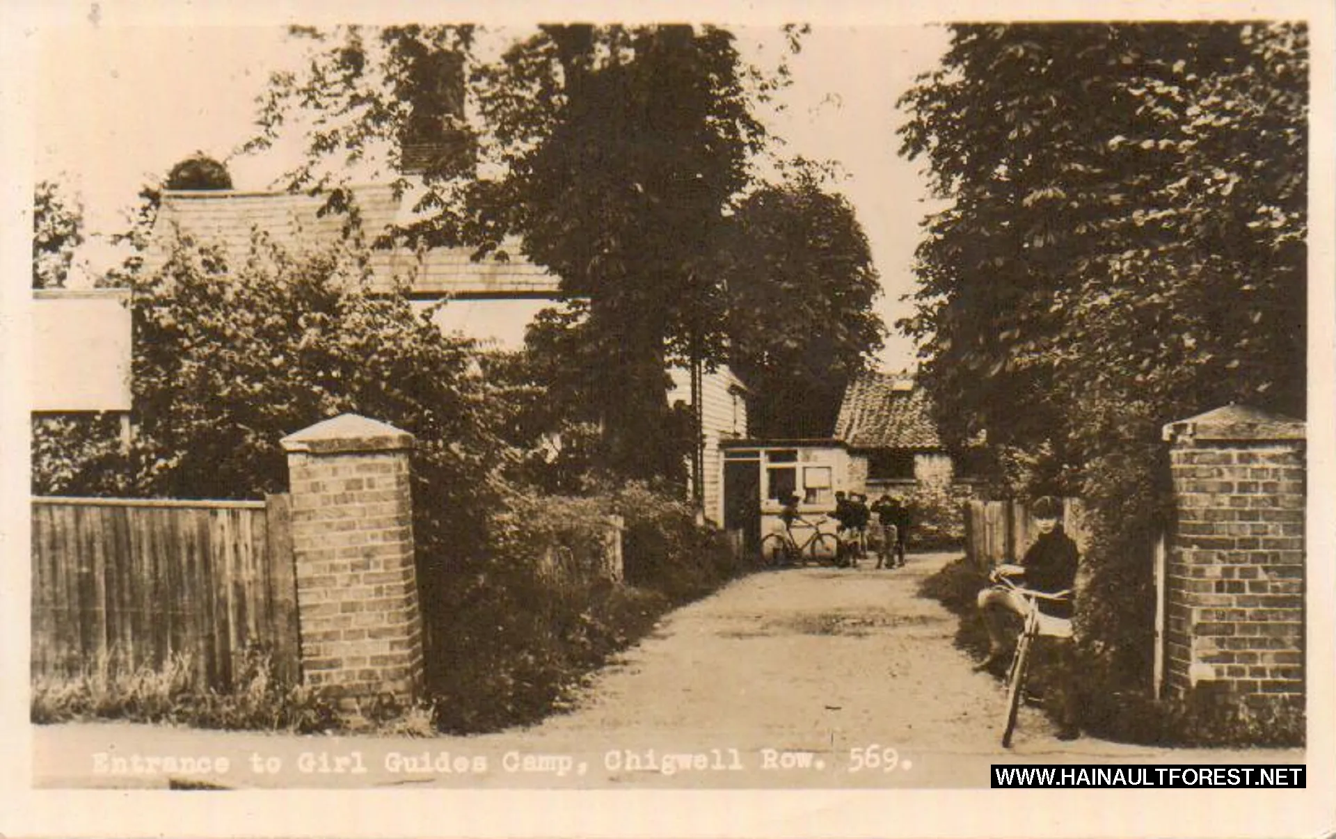 FAIRLOP OAK
DANIEL DAY
FAIRLOP FAIR
HAINAULT FOREST