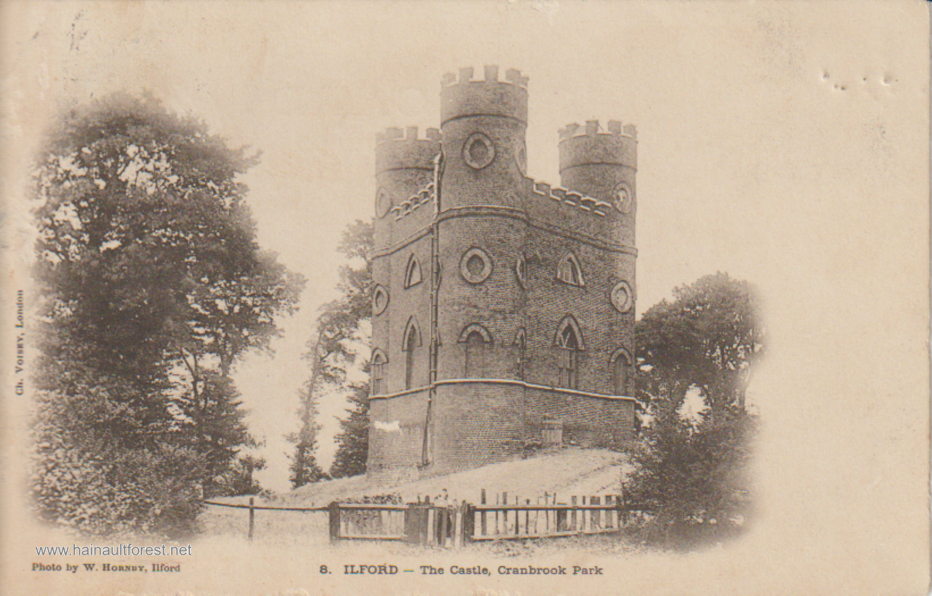 FAIRLOP OAK
DANIEL DAY
FAIRLOP FAIR
HAINAULT FOREST