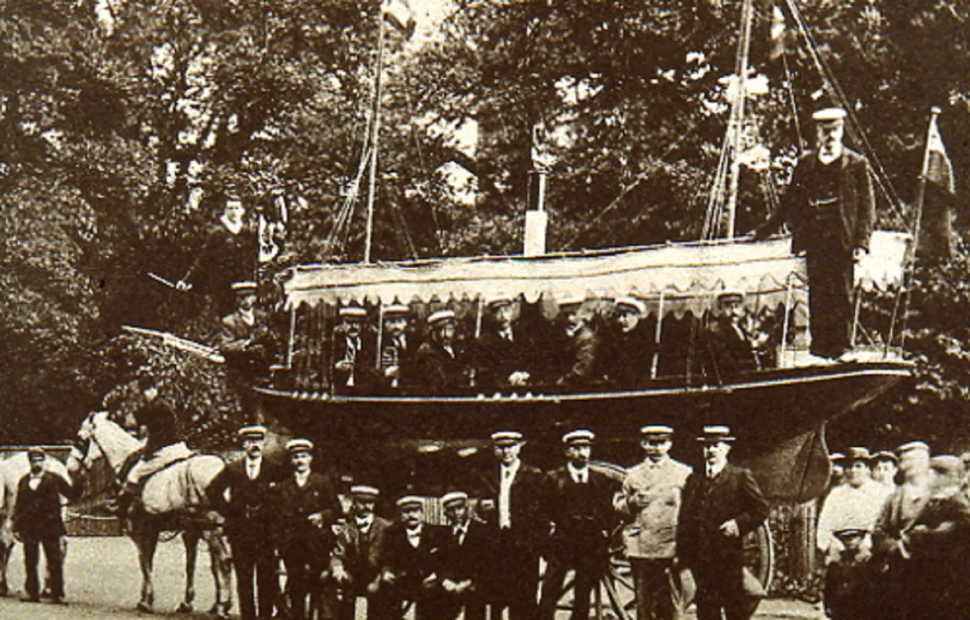 FAIRLOP OAK
DANIEL DAY
FAIRLOP FAIR
HAINAULT FOREST