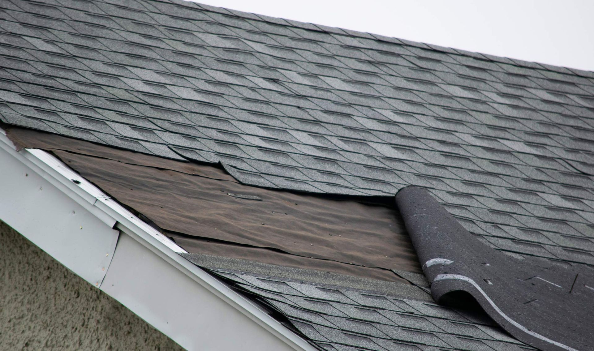 Damaged Shingles — Pflugerville, TX — Contracting ATX Damaged Shingles — Pflugerville, TX — Contracting ATX