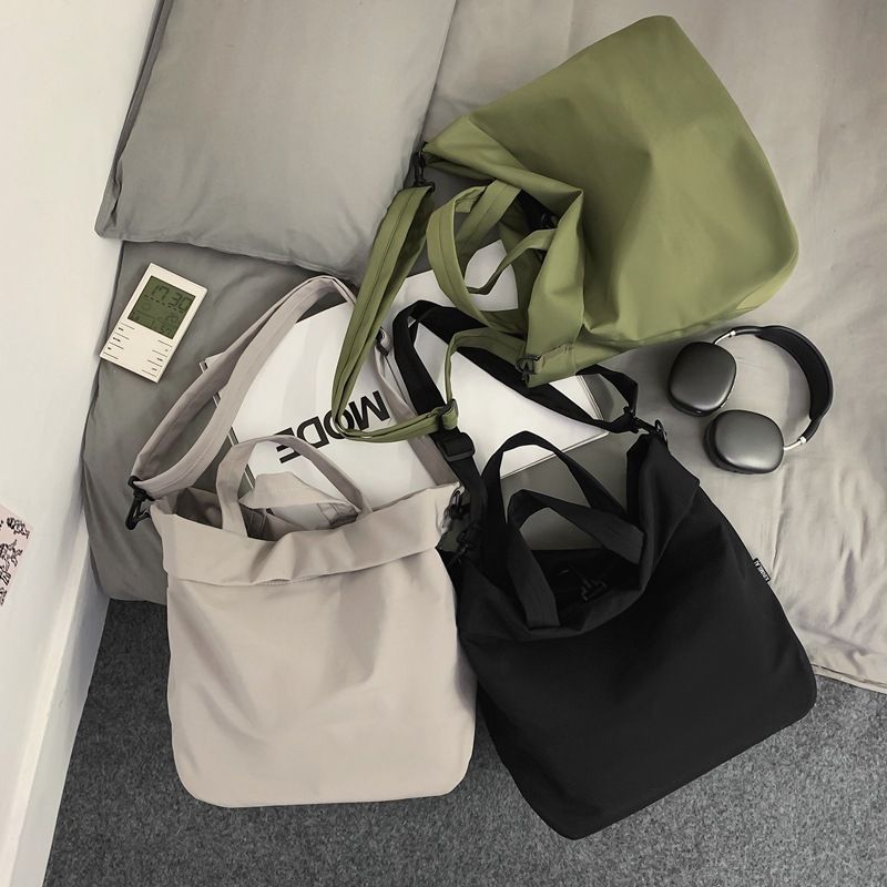 輕量尼龍大容量手提斜背包