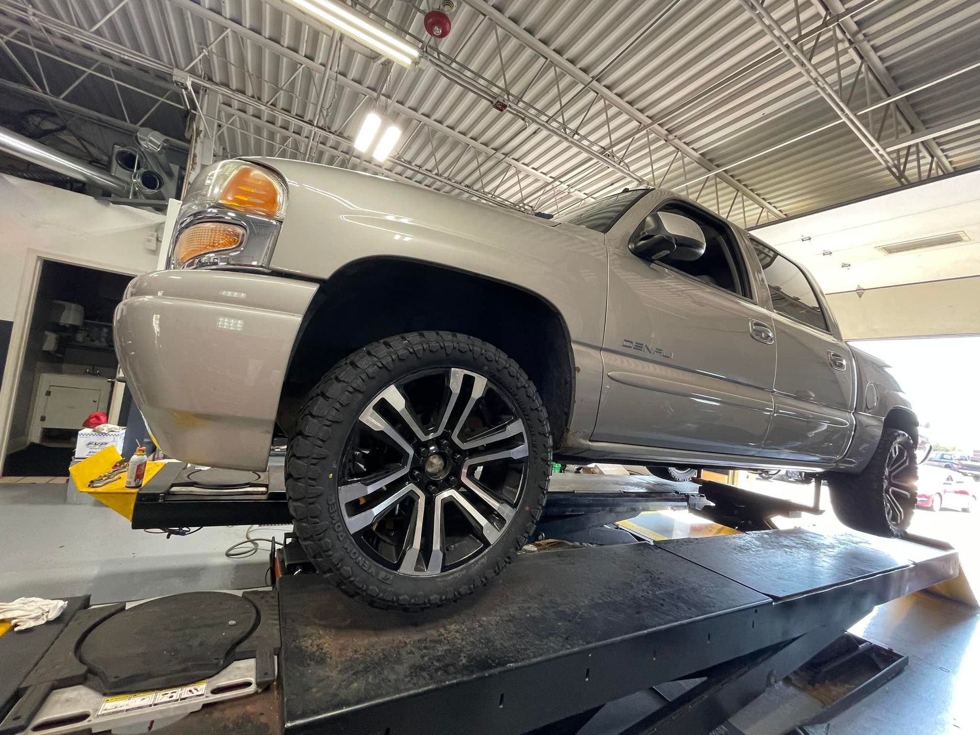 SHOP IMAGE | Autopros Repair Center