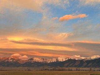 Golden Ranch Montana airbnb mountain views