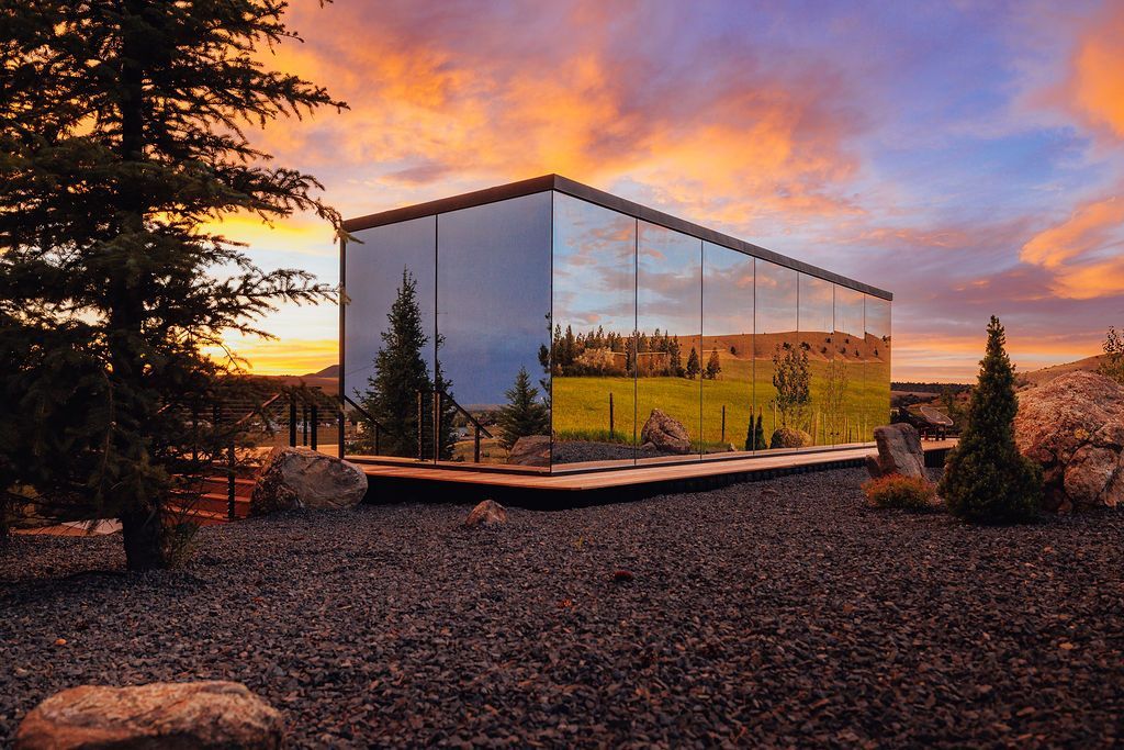 Golden Ranch Montana airbnb mirror cabin