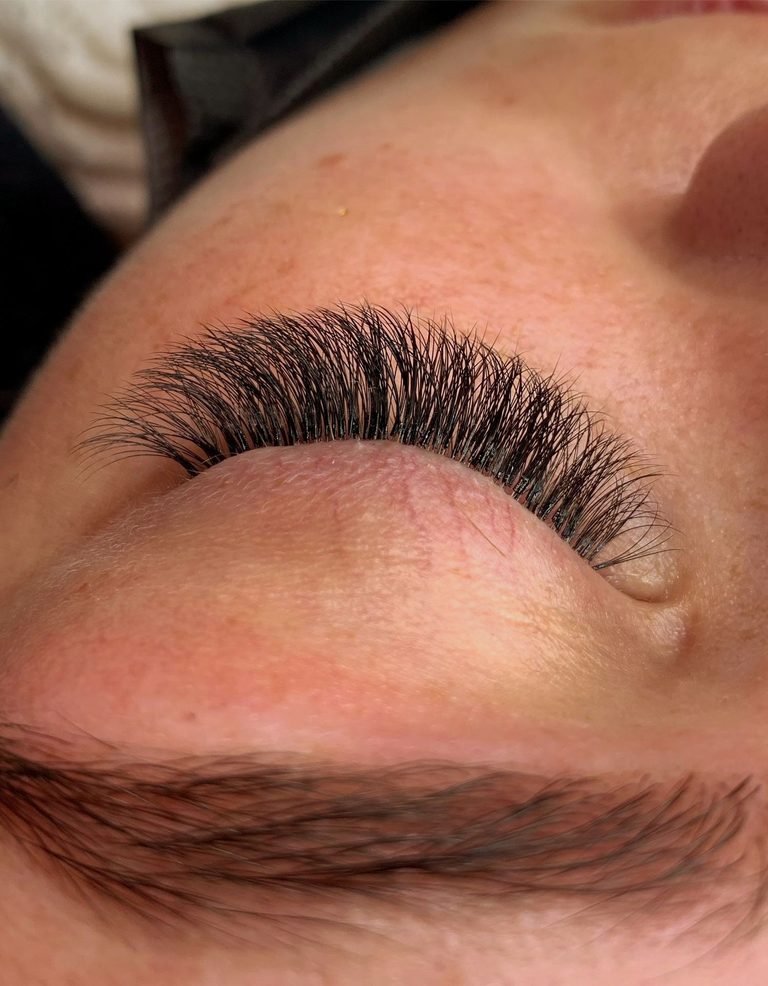 Wimperextensions Russian Volume bij Très Bo
